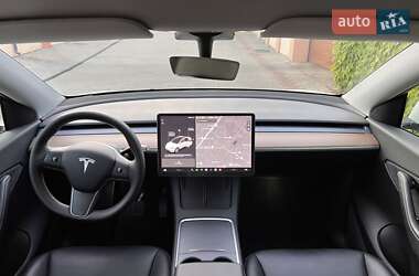 Внедорожник / Кроссовер Tesla Model Y 2021 в 