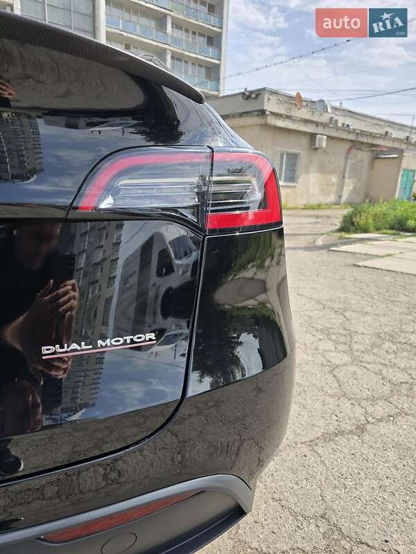 Внедорожник / Кроссовер Tesla Model Y 2023 в Харькове