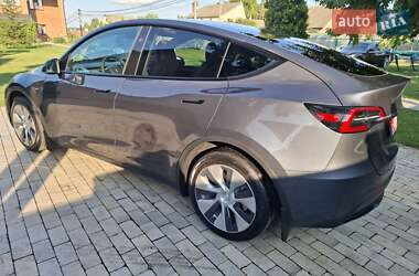 Позашляховик / Кросовер Tesla Model Y 2023 в 