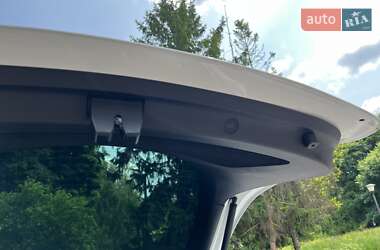 Внедорожник / Кроссовер Tesla Model Y 2022 в 