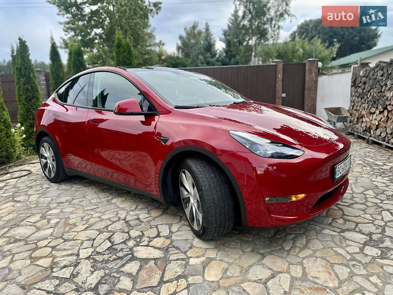 Внедорожник / Кроссовер Tesla Model Y 2023 в Киеве