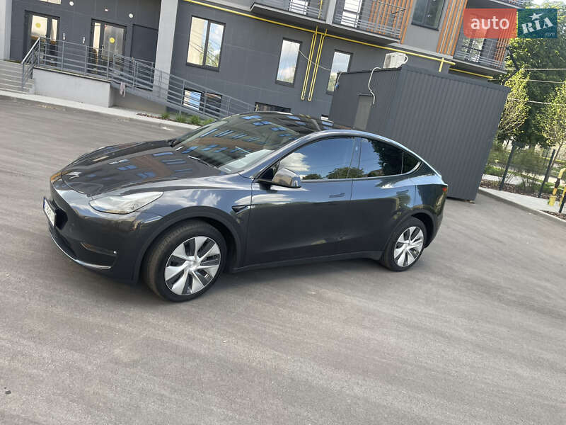 Внедорожник / Кроссовер Tesla Model Y 2024 в Фастове