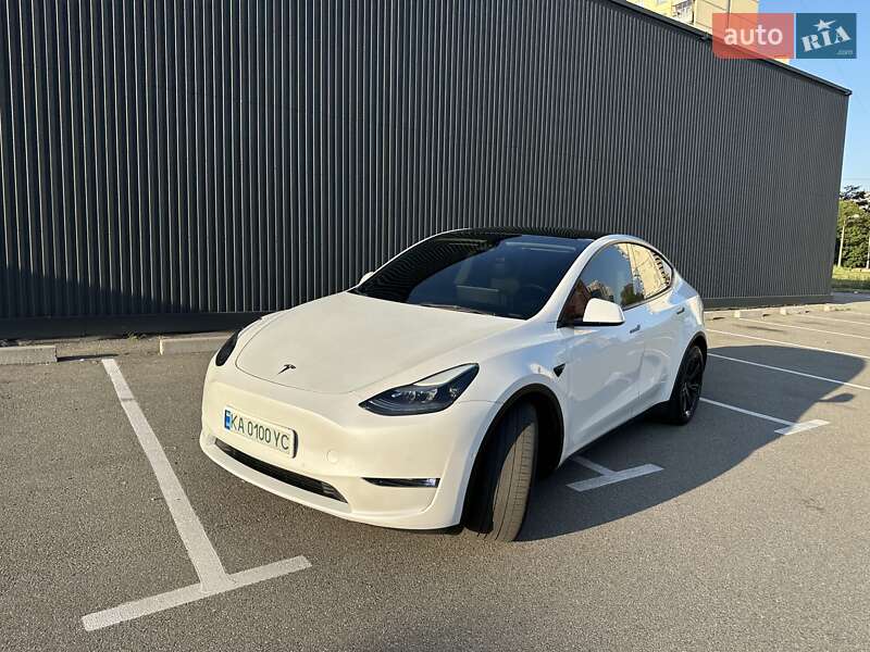 Внедорожник / Кроссовер Tesla Model Y 2021 в Киеве