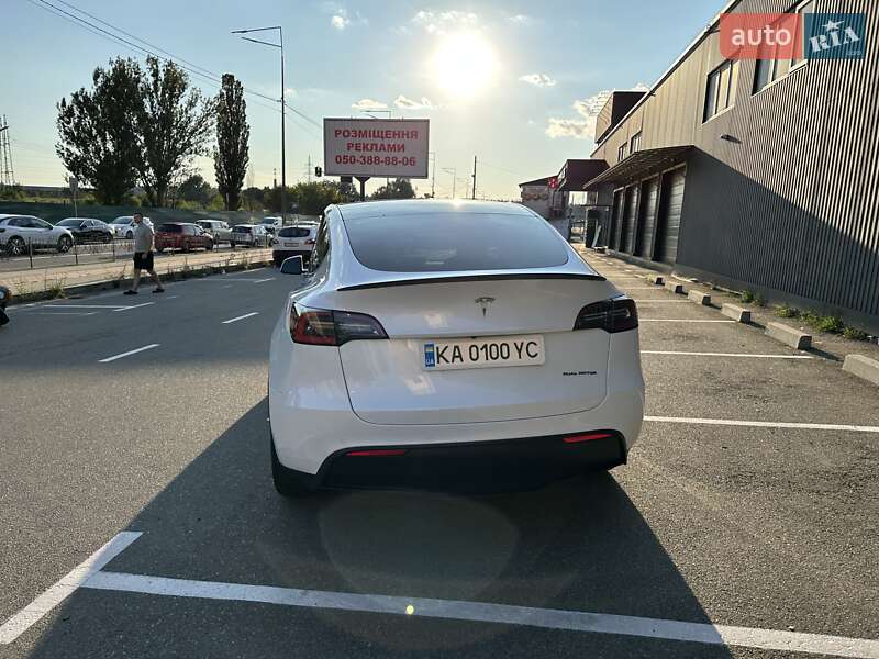 Внедорожник / Кроссовер Tesla Model Y 2021 в Киеве