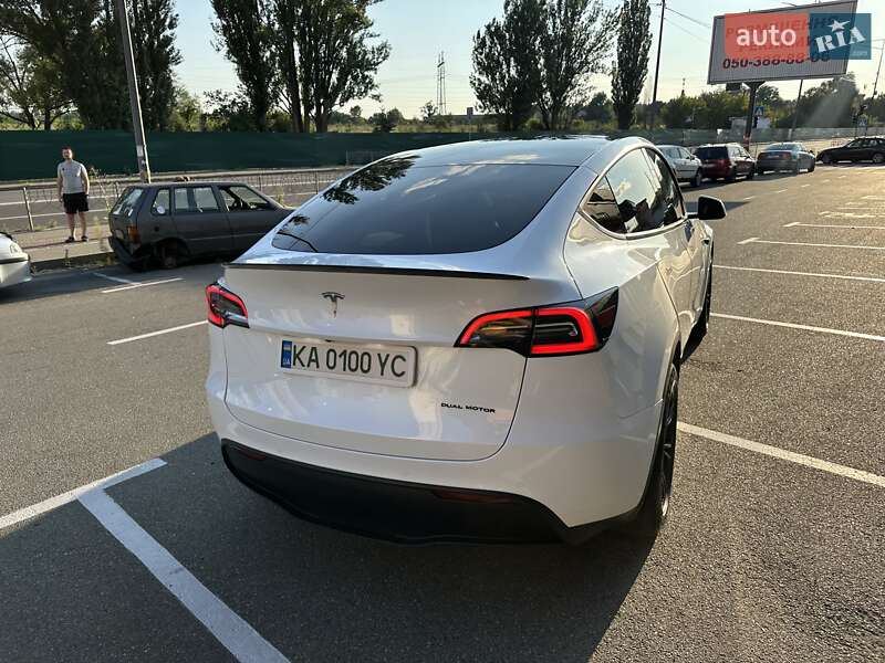 Внедорожник / Кроссовер Tesla Model Y 2021 в Киеве