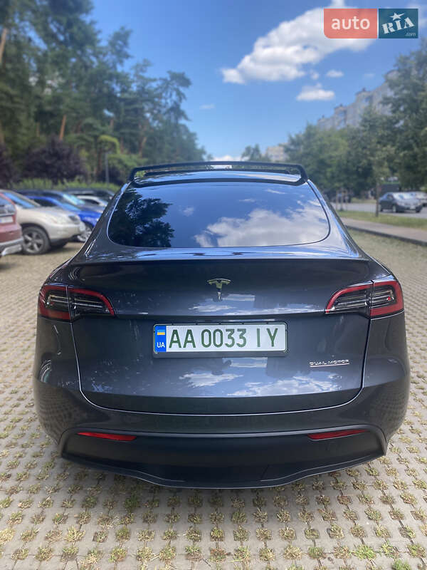 Внедорожник / Кроссовер Tesla Model Y 2023 в Киеве
