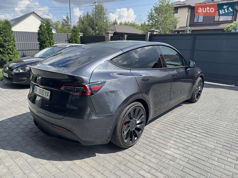Внедорожник / Кроссовер Tesla Model Y 2024 в Кропивницком
