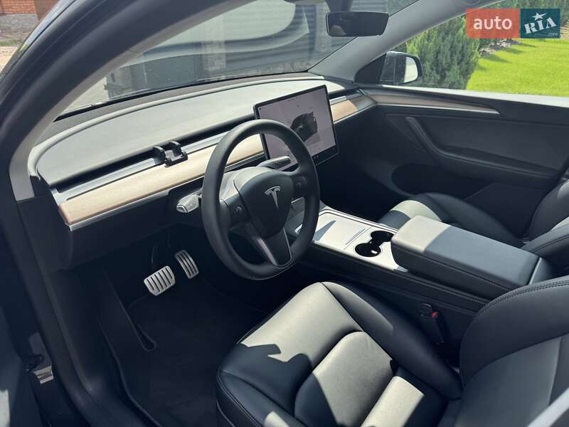 Внедорожник / Кроссовер Tesla Model Y 2024 в Кропивницком