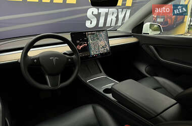 Внедорожник / Кроссовер Tesla Model Y 2021 в 