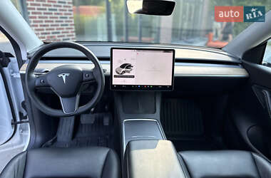 Внедорожник / Кроссовер Tesla Model Y 2021 в 