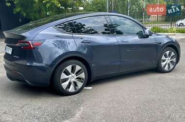 Внедорожник / Кроссовер Tesla Model Y 2024 в 