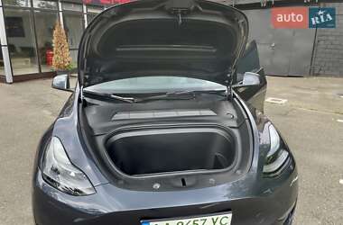 Внедорожник / Кроссовер Tesla Model Y 2024 в 