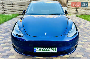 Внедорожник / Кроссовер Tesla Model Y 2023 в 