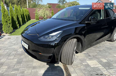 Внедорожник / Кроссовер Tesla Model Y 2023 в 