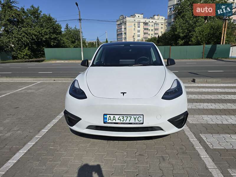 Внедорожник / Кроссовер Tesla Model Y 2022 в Киеве