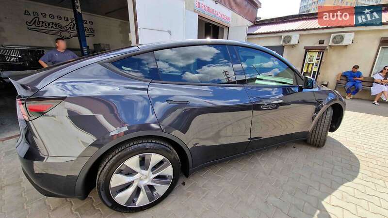 Позашляховик / Кросовер Tesla Model Y 2024 в Одесі