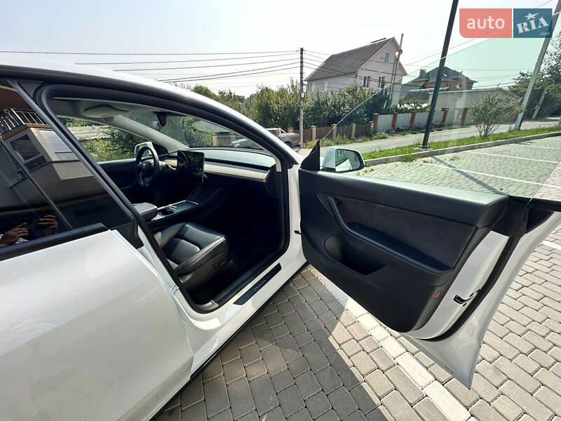 Внедорожник / Кроссовер Tesla Model Y 2021 в Виннице