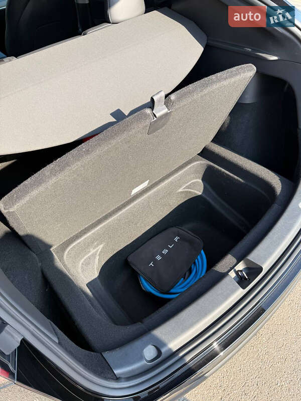 Внедорожник / Кроссовер Tesla Model Y 2022 в Днепре