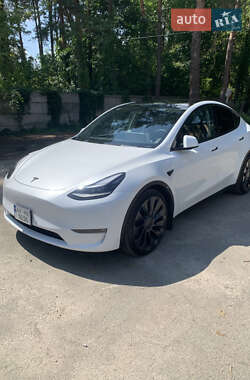 Внедорожник / Кроссовер Tesla Model Y 2023 в 