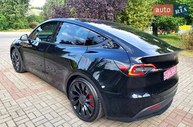 Внедорожник / Кроссовер Tesla Model Y 2023 в 