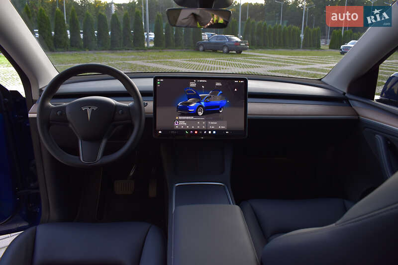 Внедорожник / Кроссовер Tesla Model Y 2024 в Харькове
