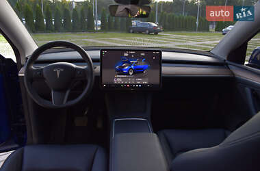 Внедорожник / Кроссовер Tesla Model Y 2024 в 