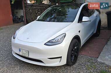 Внедорожник / Кроссовер Tesla Model Y 2021 в 