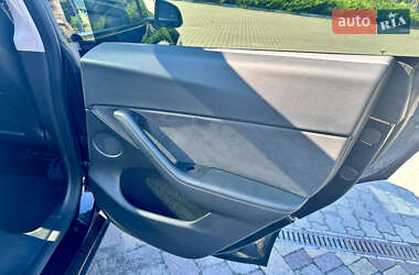Внедорожник / Кроссовер Tesla Model Y 2022 в 