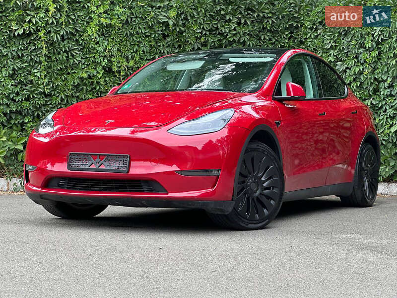 Внедорожник / Кроссовер Tesla Model Y 2023 в Киеве