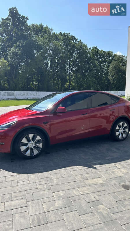 Внедорожник / Кроссовер Tesla Model Y 2022 в Луцке