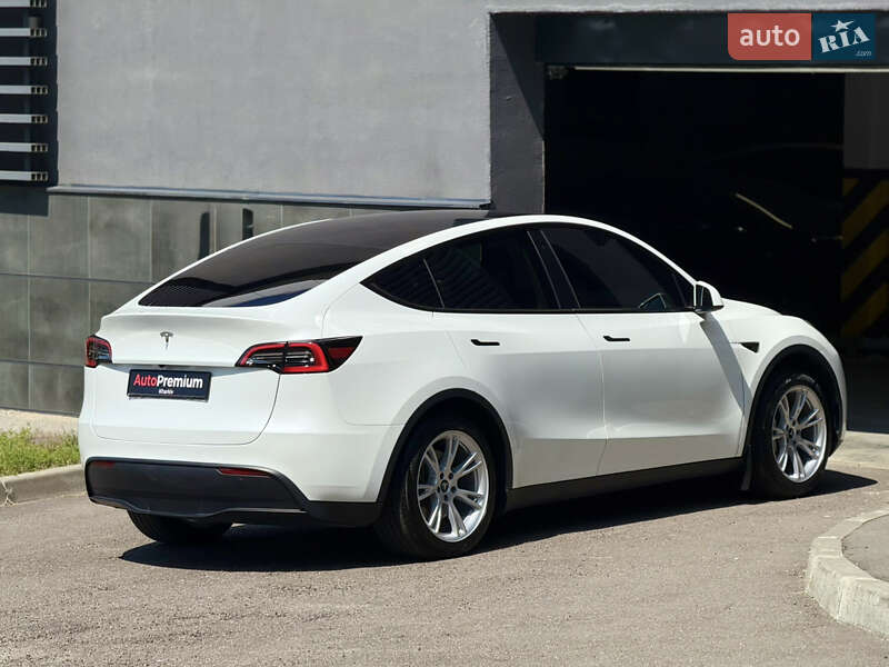 Внедорожник / Кроссовер Tesla Model Y 2023 в Харькове