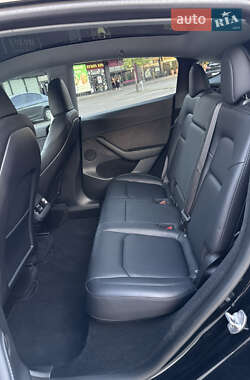 Внедорожник / Кроссовер Tesla Model Y 2023 в 