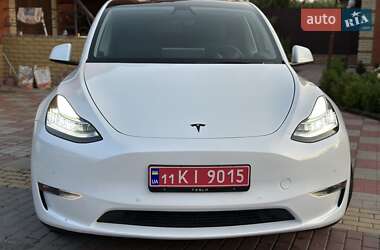 Внедорожник / Кроссовер Tesla Model Y 2021 в 