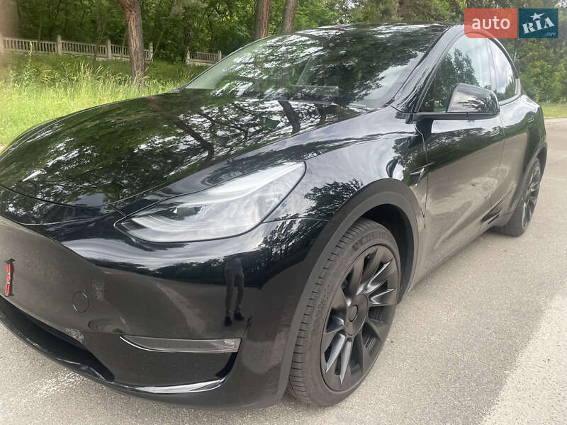 Внедорожник / Кроссовер Tesla Model Y 2023 в 