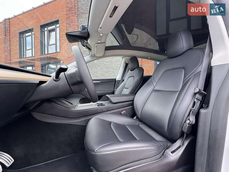 Внедорожник / Кроссовер Tesla Model Y 2022 в Кременчуге