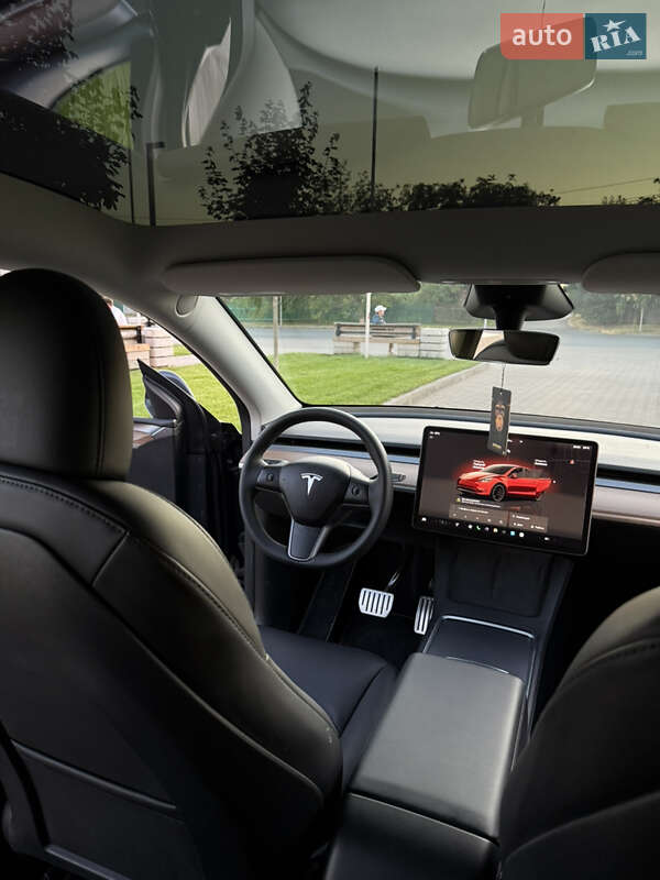 Внедорожник / Кроссовер Tesla Model Y 2023 в Виннице