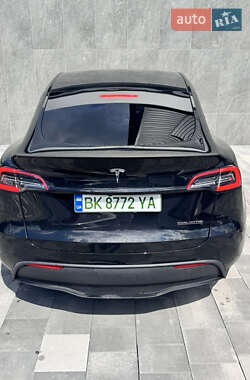 Позашляховик / Кросовер Tesla Model Y 2023 в 