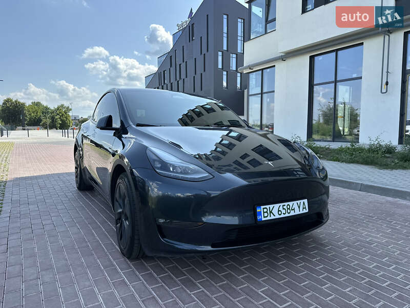 Внедорожник / Кроссовер Tesla Model Y 2024 в Ровно