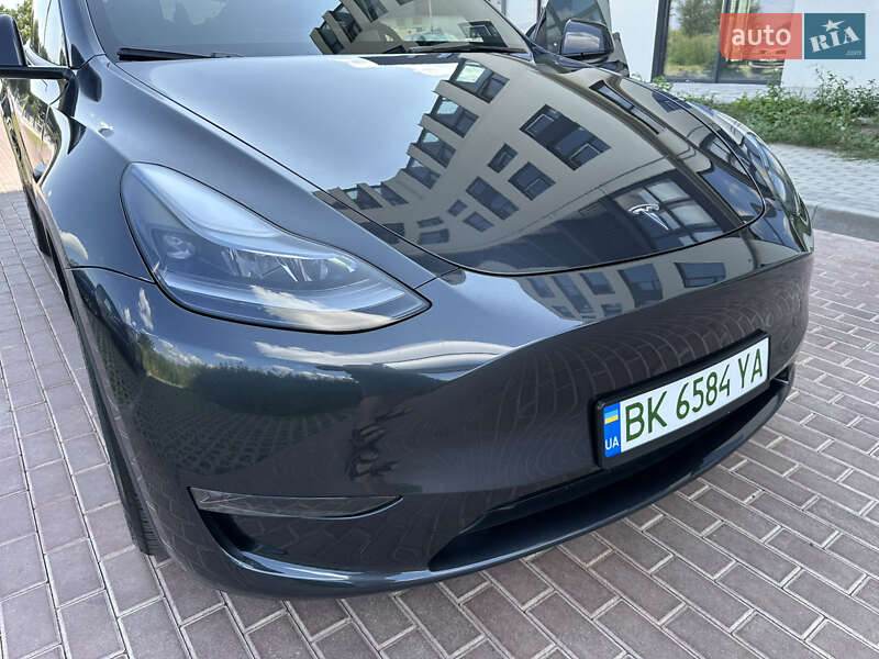 Внедорожник / Кроссовер Tesla Model Y 2024 в Ровно