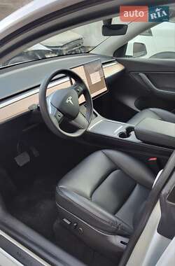 Внедорожник / Кроссовер Tesla Model Y 2021 в 