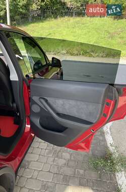 Внедорожник / Кроссовер Tesla Model Y 2023 в 