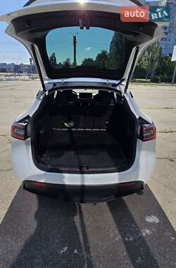 Внедорожник / Кроссовер Tesla Model Y 2020 в 