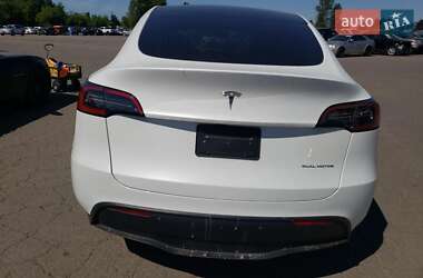 Внедорожник / Кроссовер Tesla Model Y 2025 в 