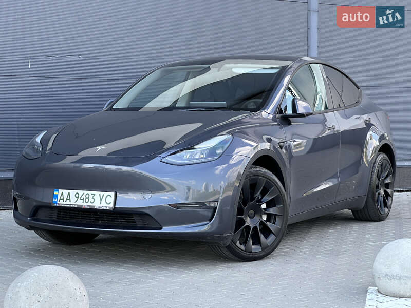 Tesla Model Y 2023