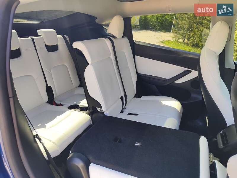Внедорожник / Кроссовер Tesla Model Y 2022 в Каменец-Подольском