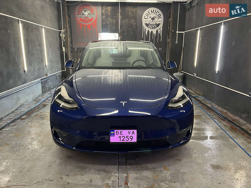 Позашляховик / Кросовер Tesla Model Y 2021 в Миколаєві