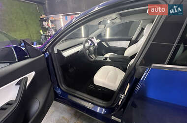 Внедорожник / Кроссовер Tesla Model Y 2021 в 