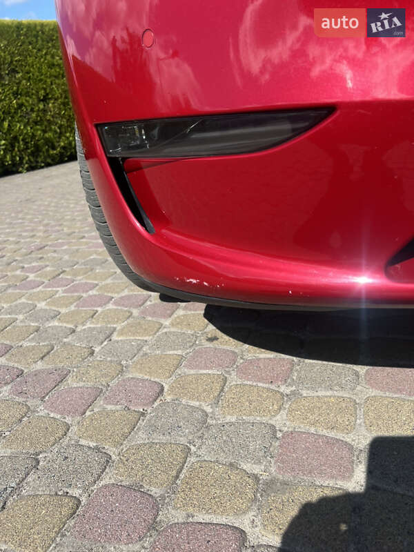 Позашляховик / Кросовер Tesla Model Y 2021 в Львові
