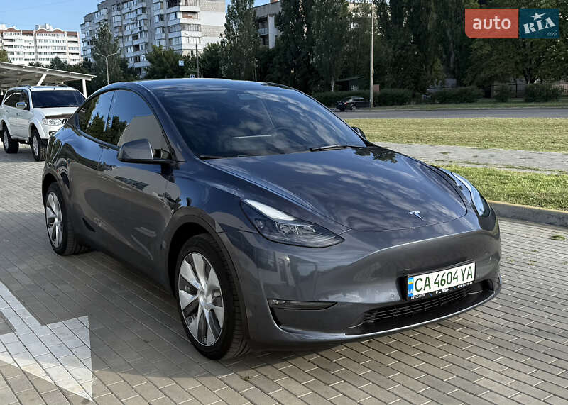 Tesla Model Y 2022