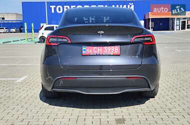 Внедорожник / Кроссовер Tesla Model Y 2024 в 